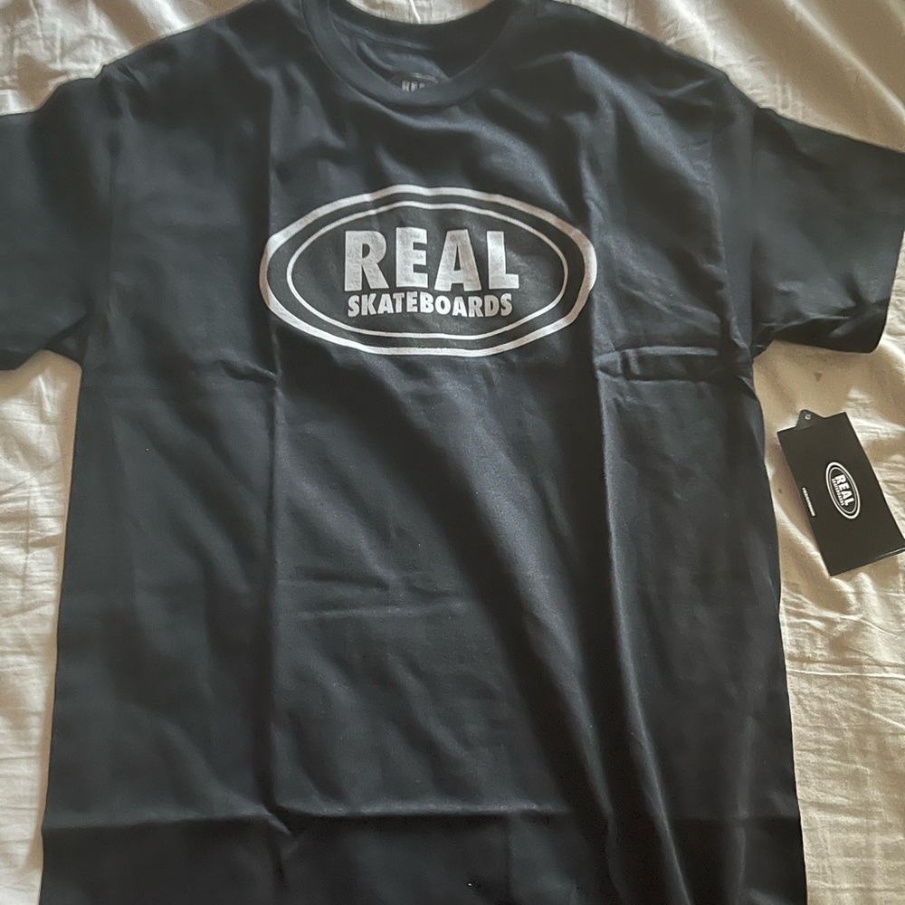 REAL SKATEBOARDS MEDIUM NEW WITH TAGS T SHIRT